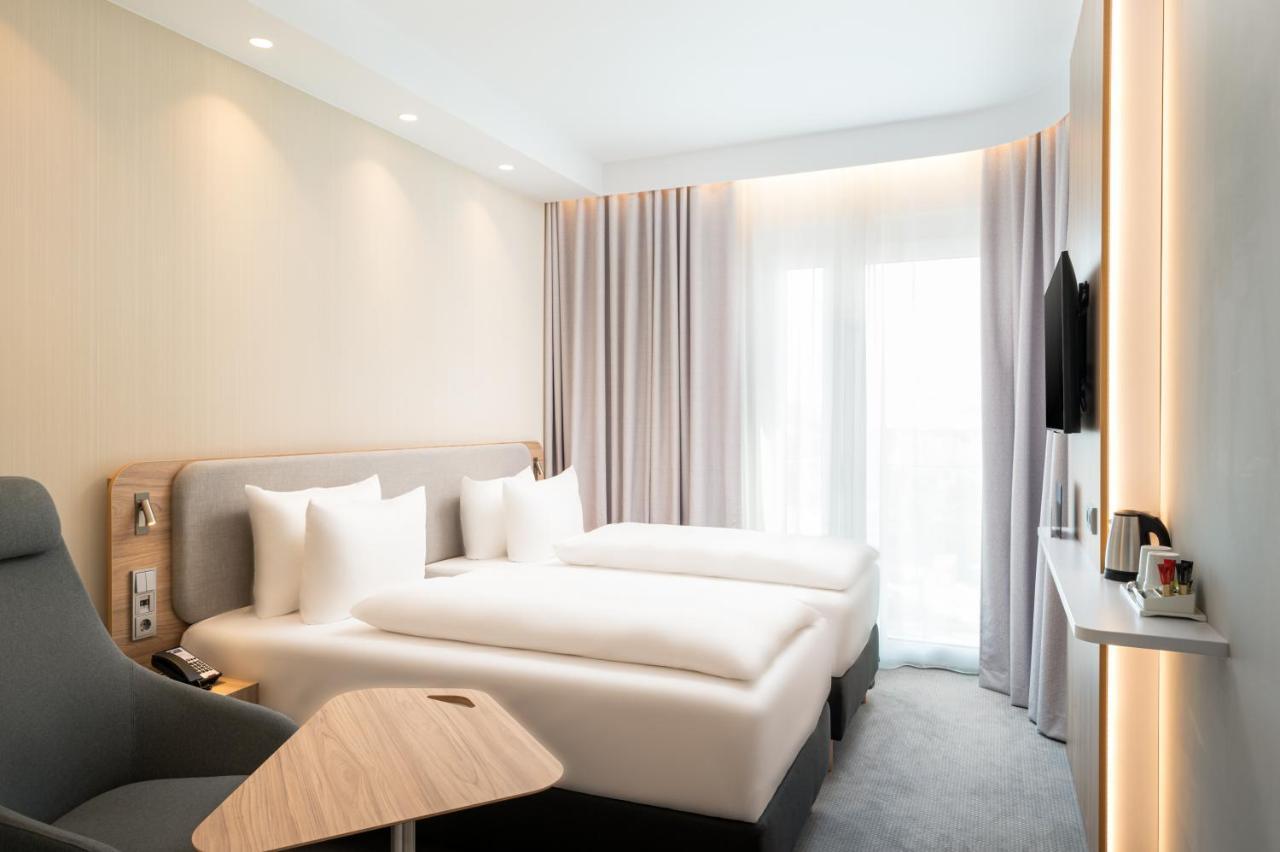 Holiday Inn Express - Rosenheim By Ihg Екстериор снимка