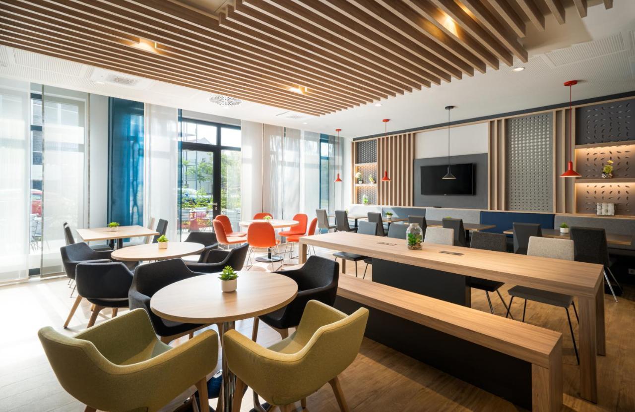 Holiday Inn Express - Rosenheim By Ihg Екстериор снимка
